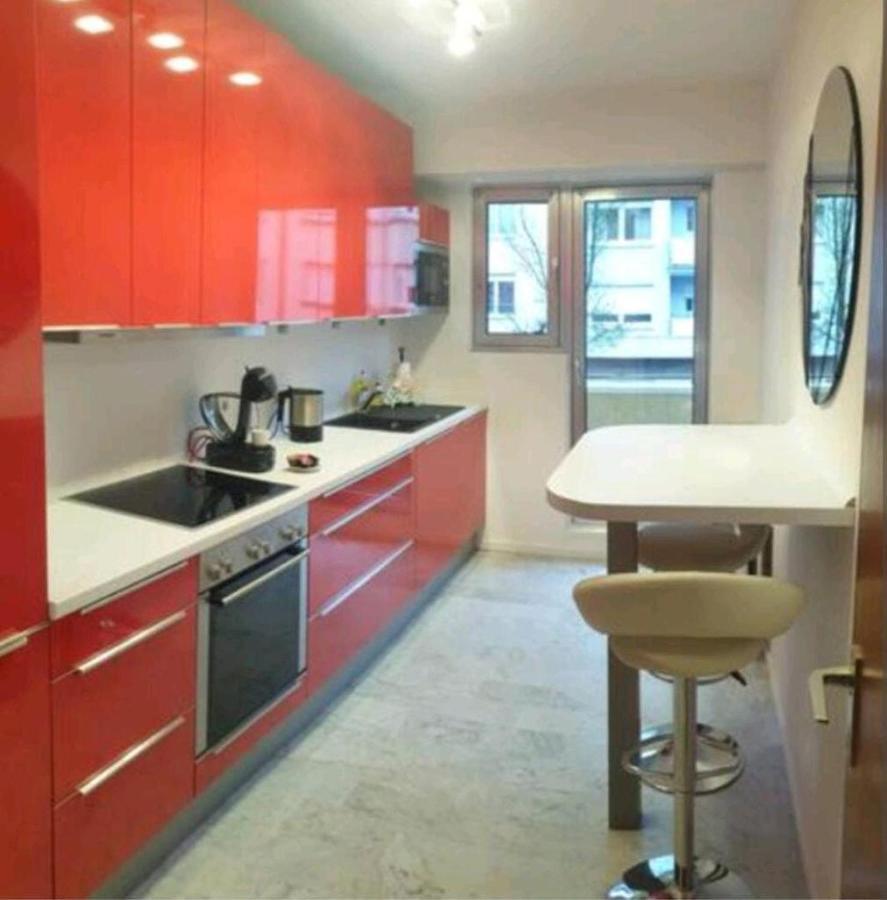 Beautiful Three Queen Beds Apartment In City Center , 100M2, Near Tram Люксембург Экстерьер фото