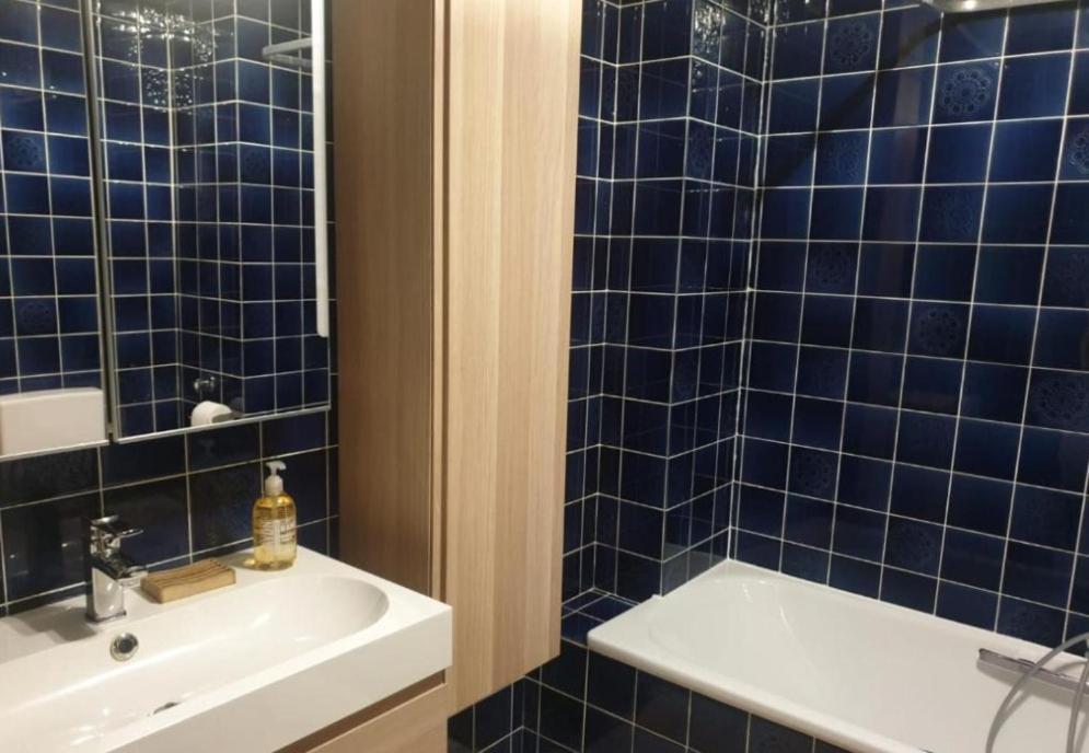 Beautiful Three Queen Beds Apartment In City Center , 100M2, Near Tram Люксембург Экстерьер фото